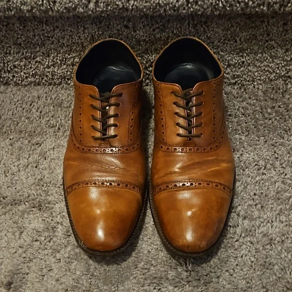 Men's Dress Shoes - Picture 4 of 5